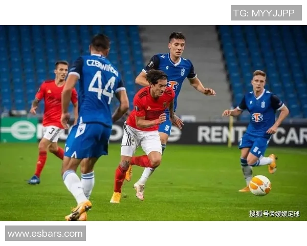 艾维斯与摩雷伦斯激战正酣谁能在这场较量中笑到最后