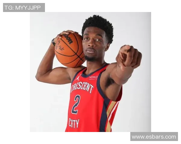 赫伯特琼斯的篮球旅程与成长故事探索他的职业生涯与个人成就