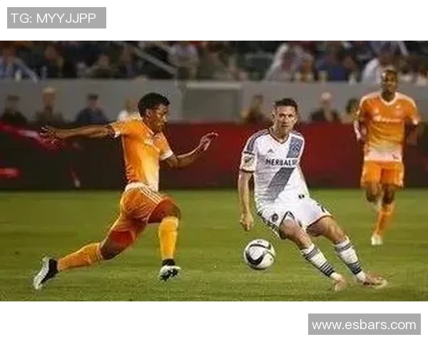 黑山与捷克欧预赛激战在即球迷期待精彩对决与历史交锋 黑山与捷克欧预赛激战在即球迷期待精彩对决与历史交锋