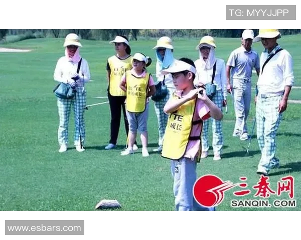 许钟豪的成长之路：从青涩少年到职场精英的奋斗历程与心路历程