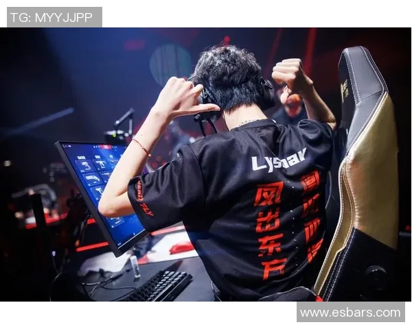 FPX在CSGO比赛中的技术争议引发热议玩家和专家的不同看法