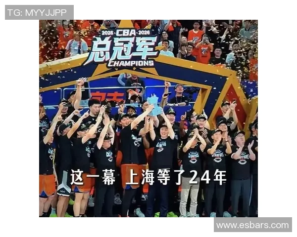 上海篮球队在世界杯积分榜上以71分稳居第一名展现强大实力 上海篮球队在世界杯积分榜上以71分稳居第一名展现强大实力